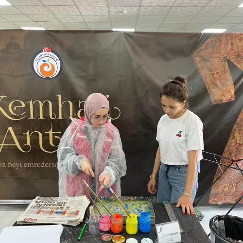 GENÇLERLE SANAT VE ZANAAT EĞİTİMİ